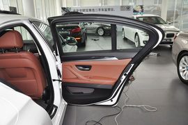 2014款宝马520i典雅型