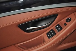2014款宝马520i典雅型