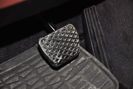 2014款宝马520i典雅型