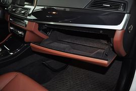 2014款宝马520i典雅型