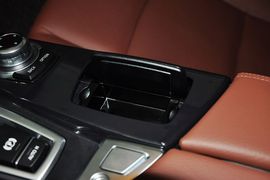 2014款宝马520i典雅型