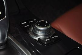 2014款宝马520i典雅型
