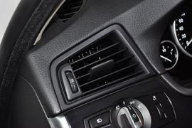 2014款宝马520i典雅型