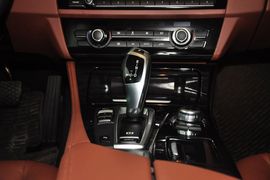 2014款宝马520i典雅型