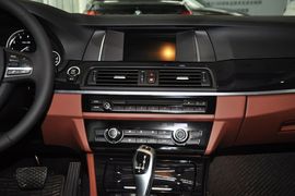 2014款宝马520i典雅型