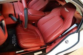 2014款阿斯顿马丁Vanquish