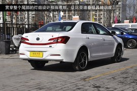 2014款比亚迪秦1.5T到店实拍图解