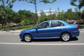2009款东南V3菱悦1.5MT试驾