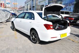 2014款比亚迪秦1.5T旗舰型