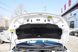 2014款比亚迪秦1.5T旗舰型