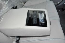 2014款比亚迪秦1.5T旗舰型