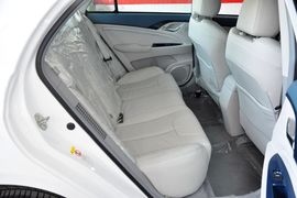 2014款比亚迪秦1.5T旗舰型