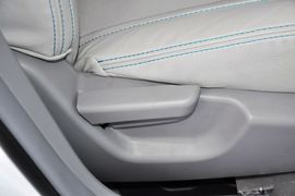 2014款比亚迪秦1.5T旗舰型