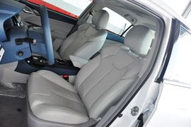 2014款比亚迪秦1.5T旗舰型