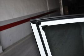 2014款比亚迪秦1.5T旗舰型