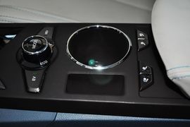 2014款比亚迪秦1.5T旗舰型