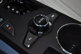 2014款比亚迪秦1.5T旗舰型