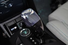 2014款比亚迪秦1.5T旗舰型