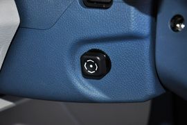 2014款比亚迪秦1.5T旗舰型