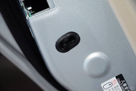 2013款比亚迪速锐1.5L手动豪华型