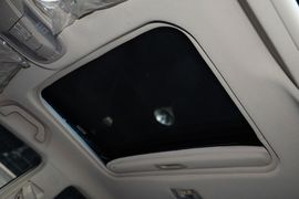 2013款比亚迪速锐1.5L手动豪华型