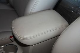 2013款比亚迪速锐1.5L手动豪华型