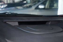 2013款比亚迪速锐1.5L手动豪华型
