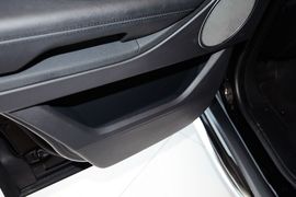 2014款路虎揽胜极光2.0T