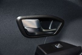 2014款路虎揽胜极光2.0T