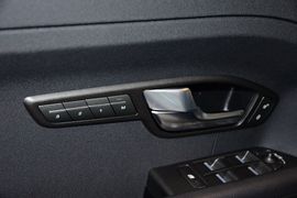 2014款路虎揽胜极光2.0T