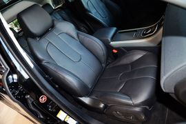 2014款路虎揽胜极光2.0T