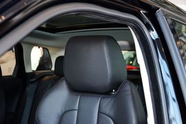 2014款路虎揽胜极光2.0T