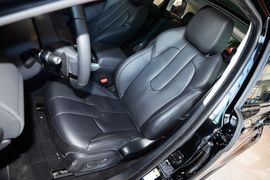 2014款路虎揽胜极光2.0T