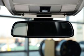 2014款路虎揽胜极光2.0T