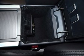 2014款路虎揽胜极光2.0T