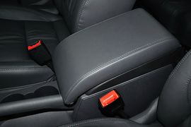 2013款大众途安1.4T手动舒适版5座