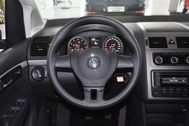 2013款大众途安1.4T手动舒适版5座