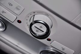 2013款大众途观2.0TSI手自一体四驱旗舰版