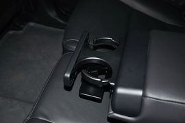 2013款现代全新胜达2.4L自动四驱尊贵型