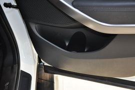 2013款现代全新胜达2.4L自动四驱尊贵型