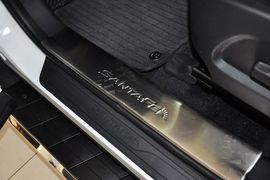 2013款现代全新胜达2.4L自动四驱尊贵型
