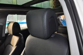 2013款现代全新胜达2.4L自动四驱尊贵型