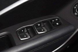 2013款现代全新胜达2.4L自动四驱尊贵型