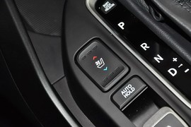 2013款现代全新胜达2.4L自动四驱尊贵型