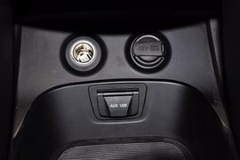 2013款现代全新胜达2.4L自动四驱尊贵型