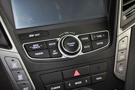 2013款现代全新胜达2.4L自动四驱尊贵型