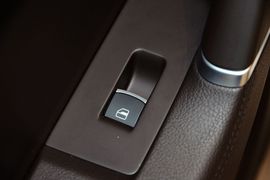 2012款大众迈腾旅行轿车2.0TSI