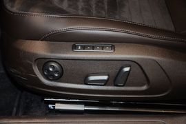 2012款大众迈腾旅行轿车2.0TSI