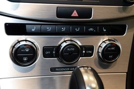 2012款大众迈腾旅行轿车2.0TSI