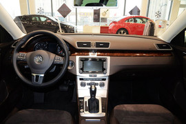 2012款大众迈腾旅行轿车2.0TSI